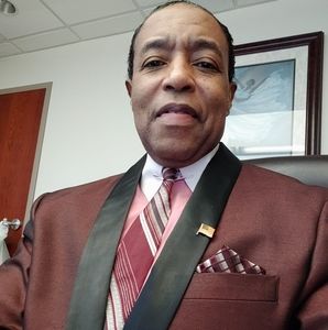 Meet your Posher, Lloyd